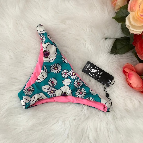 WILDFOX 60s Floral Reversible Bikini Bottoms NWT - Picture 1 of 7